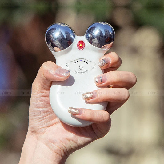 Luxesaura™ Microcurrent Massager face lift skin